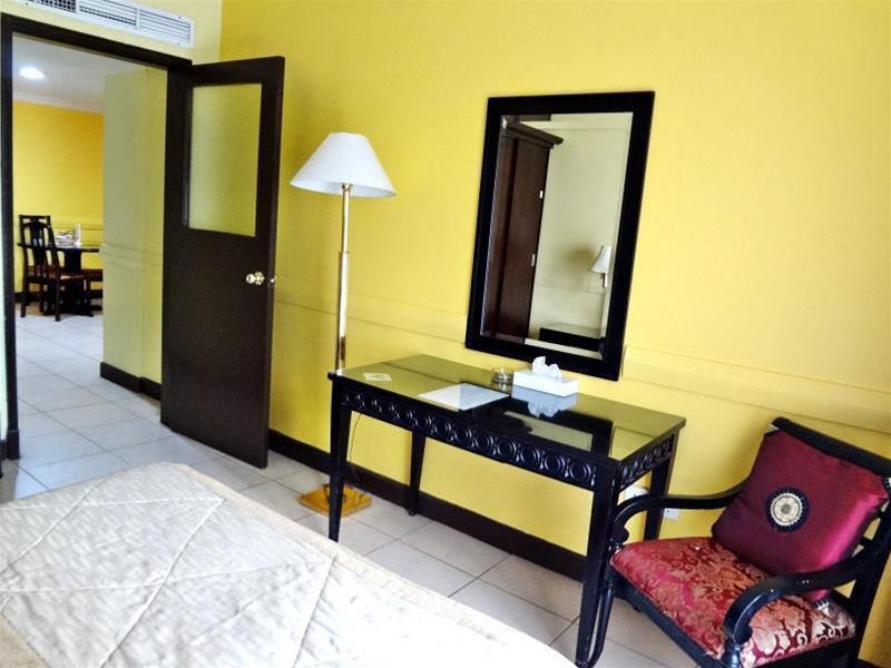 Deebaj Al Khabisi Plaza Aparthotel Dubai Eksteriør bilde