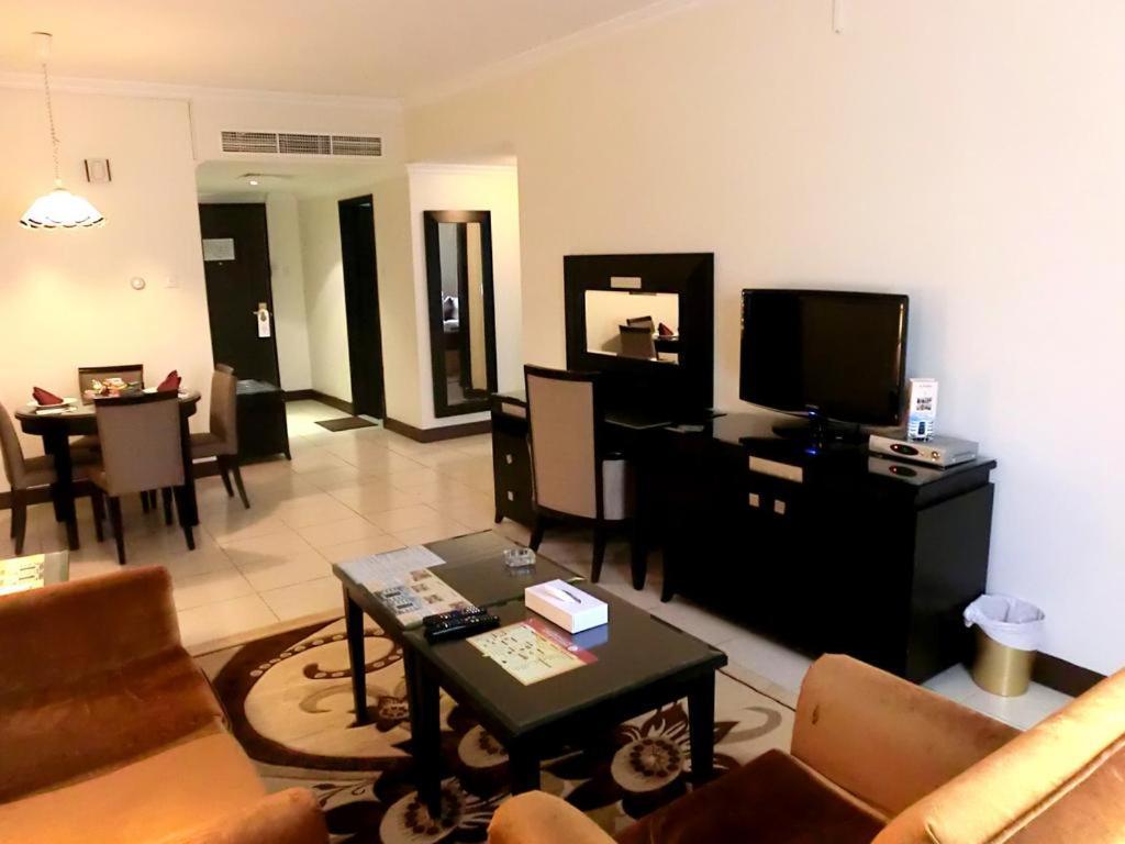 Deebaj Al Khabisi Plaza Aparthotel Dubai Eksteriør bilde